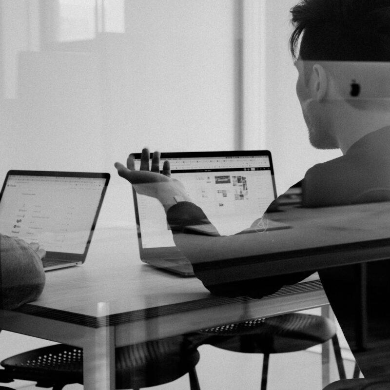 How Investors Read Pitch Decks in Under 3 Minutes — And What That Means for Yours